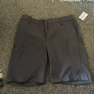 Amazon Essentials Men's Slim-Fit Stretch Golf Short 30W